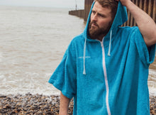 Load image into Gallery viewer, Swell Shell Zip Poncho Blue
